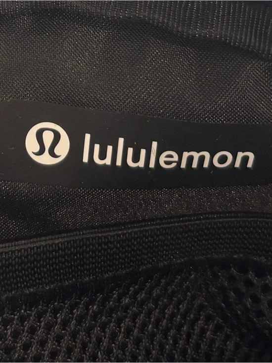 NWT Lululemon Everywhere Belt Bag In College Purple - Picture 6 of 9